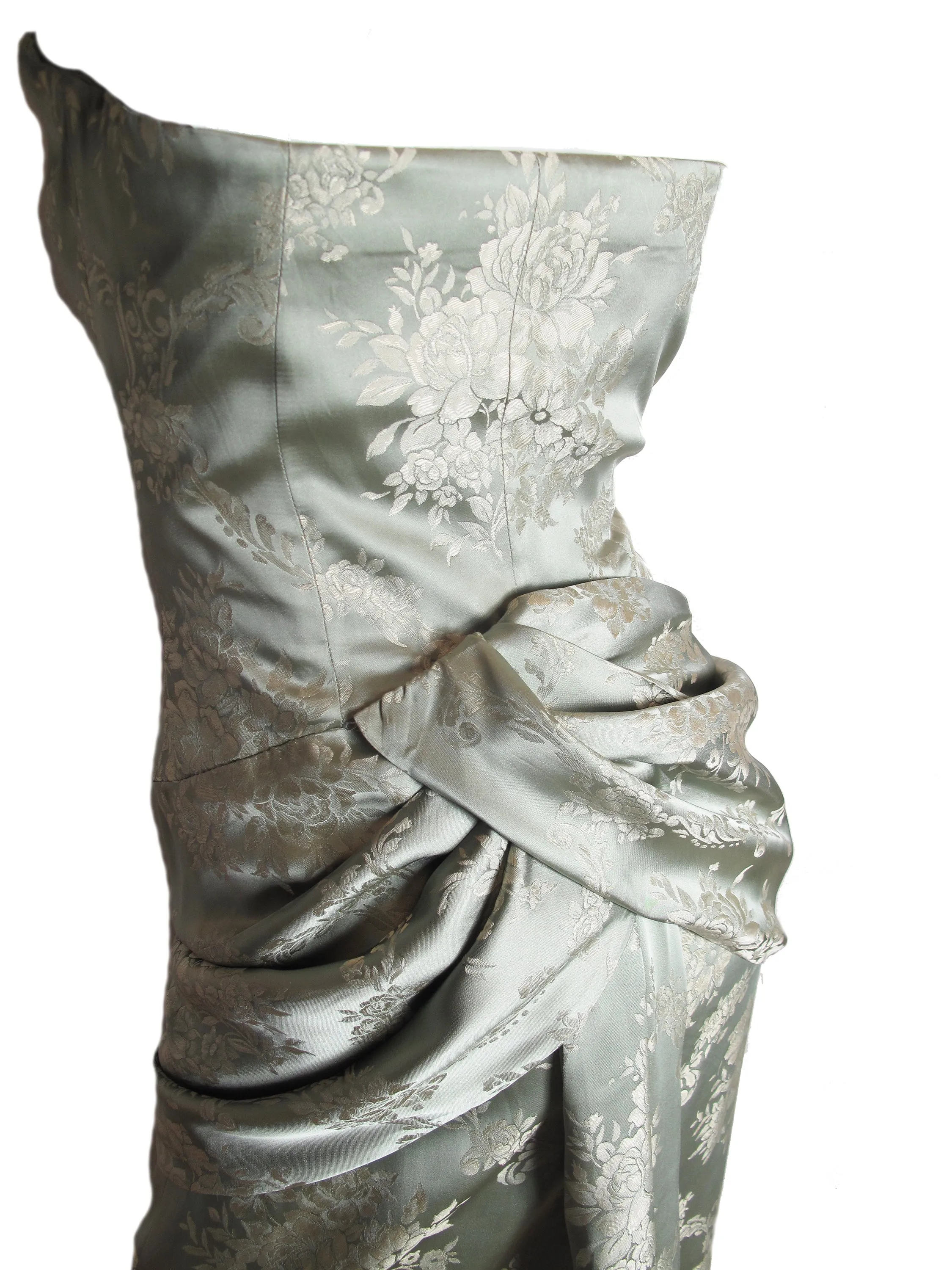 GIVENCHY COUTURE by ALEXANDER MCQUEEN