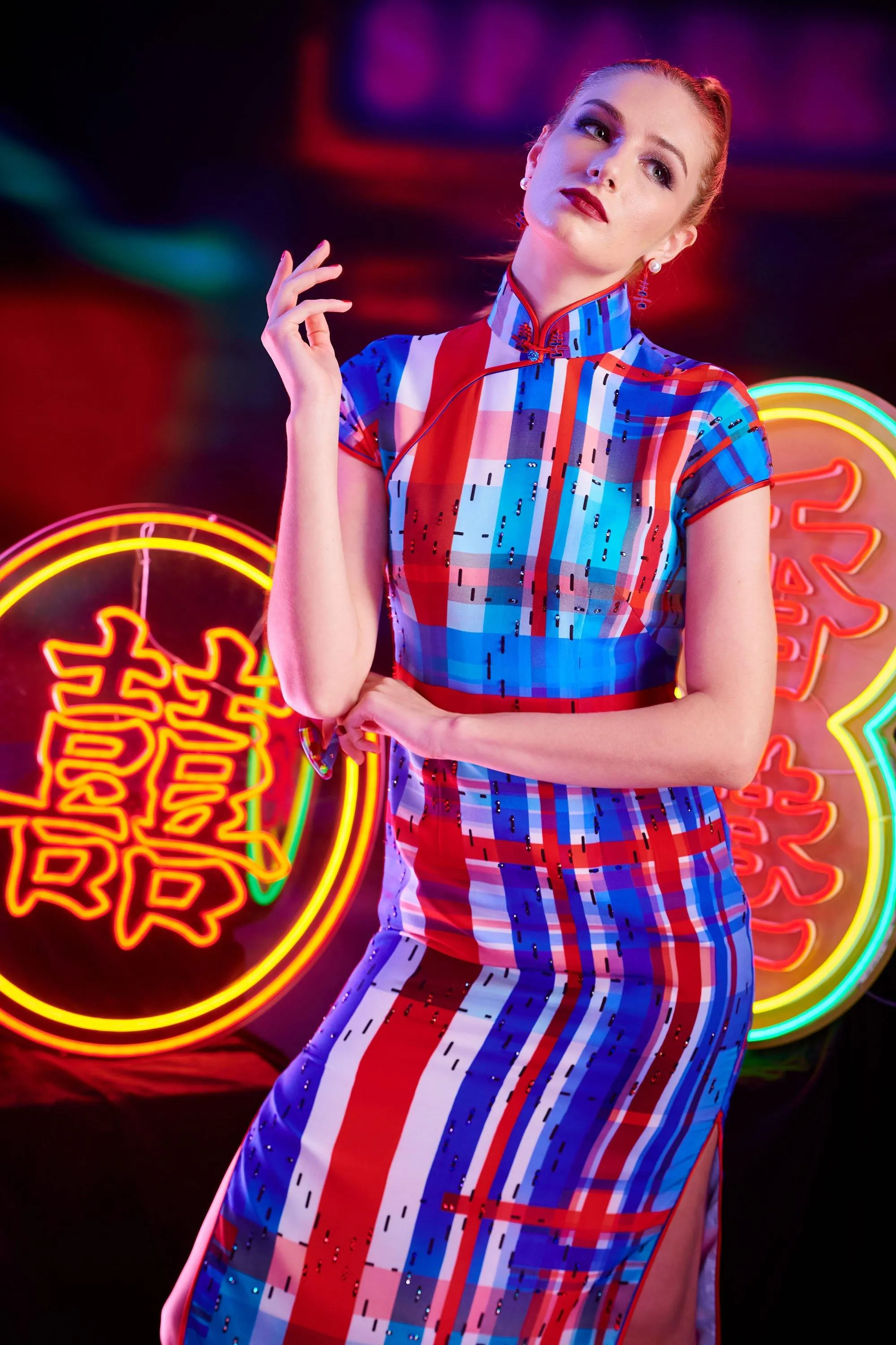 【HK SPIRIT】100% Silk Crystal Cheongsam (Cap Sleeve) (紅白藍) (Pearl Button)