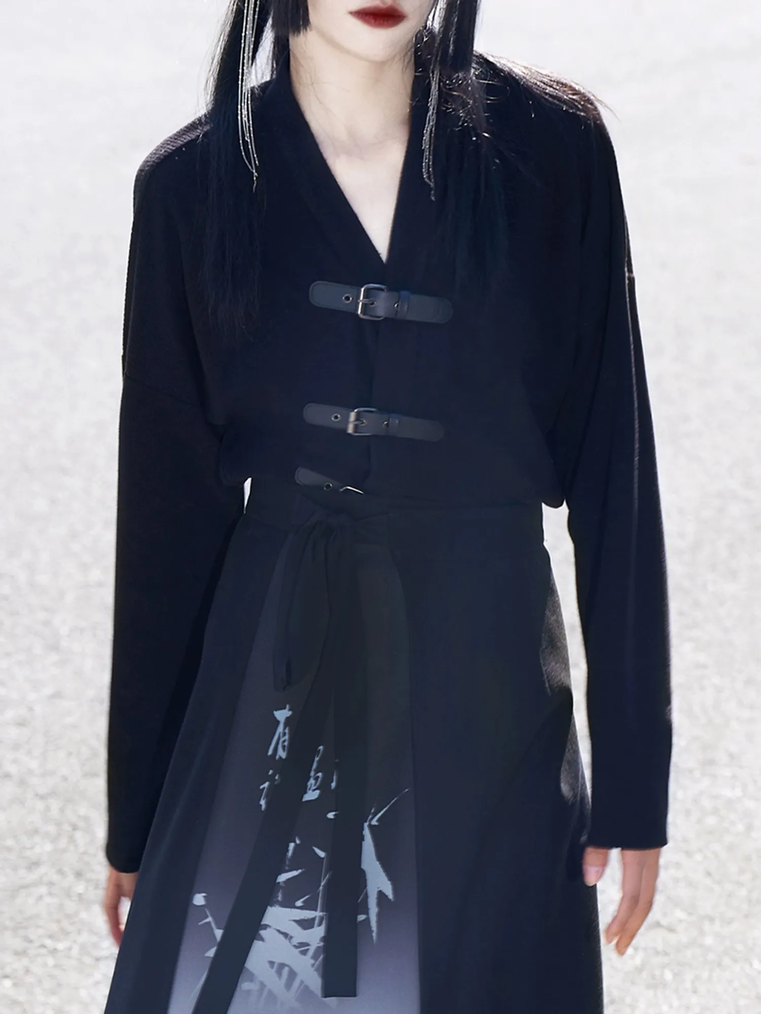 New Chinese Style | Black & White Shirt Women's Horse Face Skirt Suit