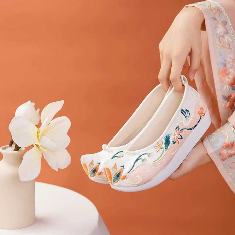 Orange&White Hanfu shoes, pearl upturned, retro embroidery with ancient embroidered shoes, women's ancient style shoes