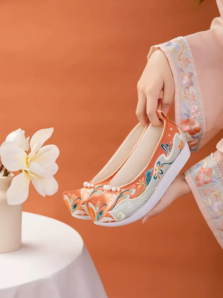 Orange&White Hanfu shoes, pearl upturned, retro embroidery with ancient embroidered shoes, women's ancient style shoes