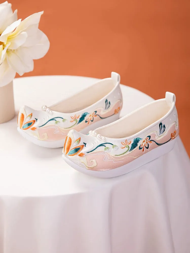 Orange&White Hanfu shoes, pearl upturned, retro embroidery with ancient embroidered shoes, women's ancient style shoes