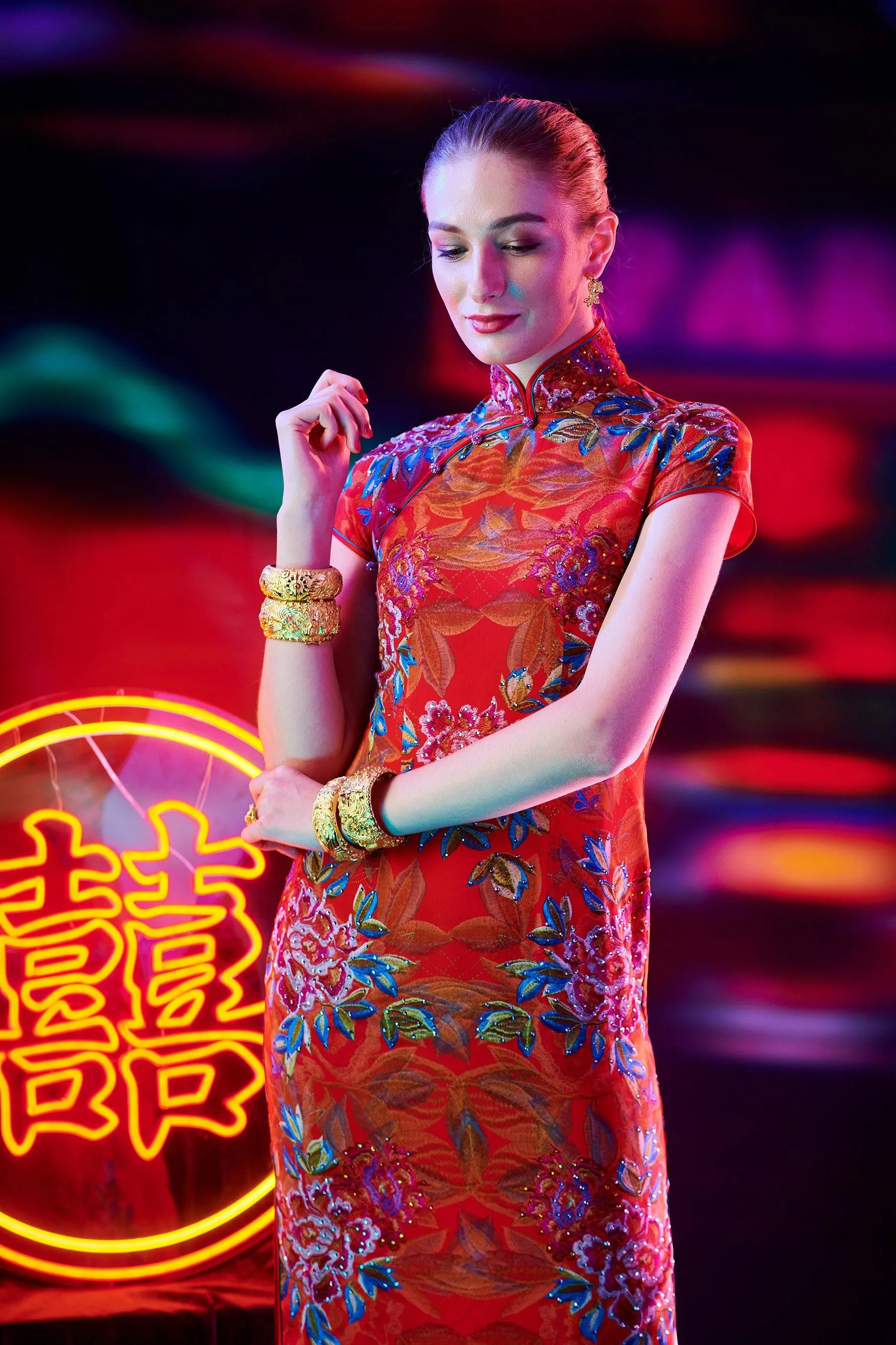 【PEONY】 Haute Couture 100% Silk Crystal Cheongsam (Cap Sleeve)