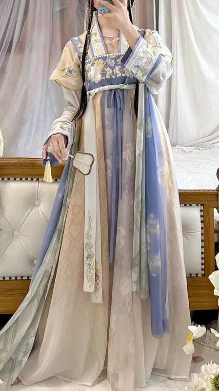 Tang Qixiong Ruqun Blue and Green Ancient Chinese Dress
