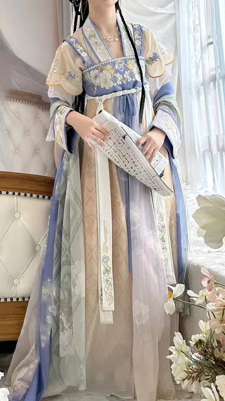 Tang Qixiong Ruqun Blue and Green Ancient Chinese Dress