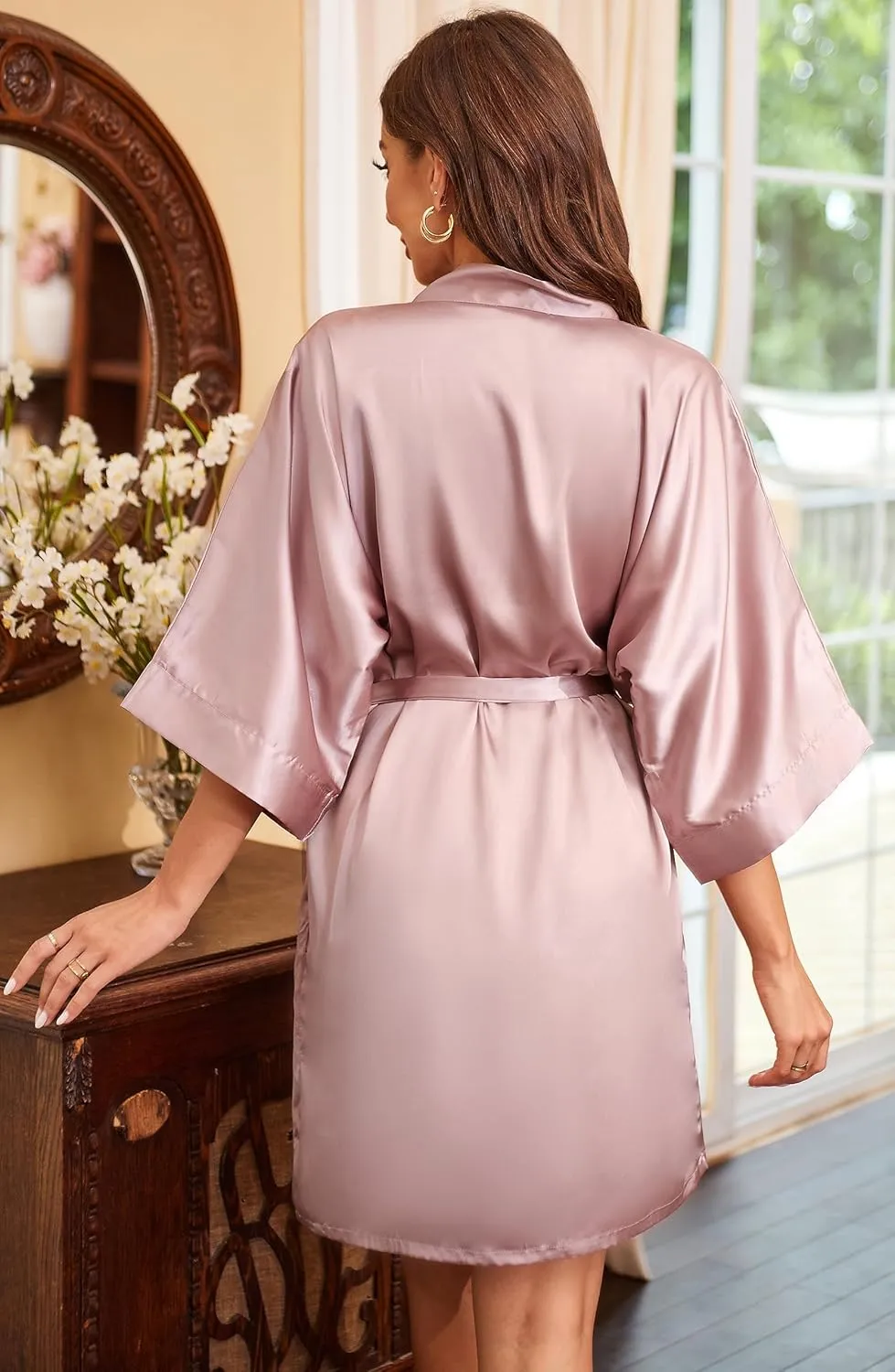 The Bund Women's Silk Robe Short Satin Bathrobe Lightweight Wedding Robes for Bridal Party Bride Bridesmaids Loungewear