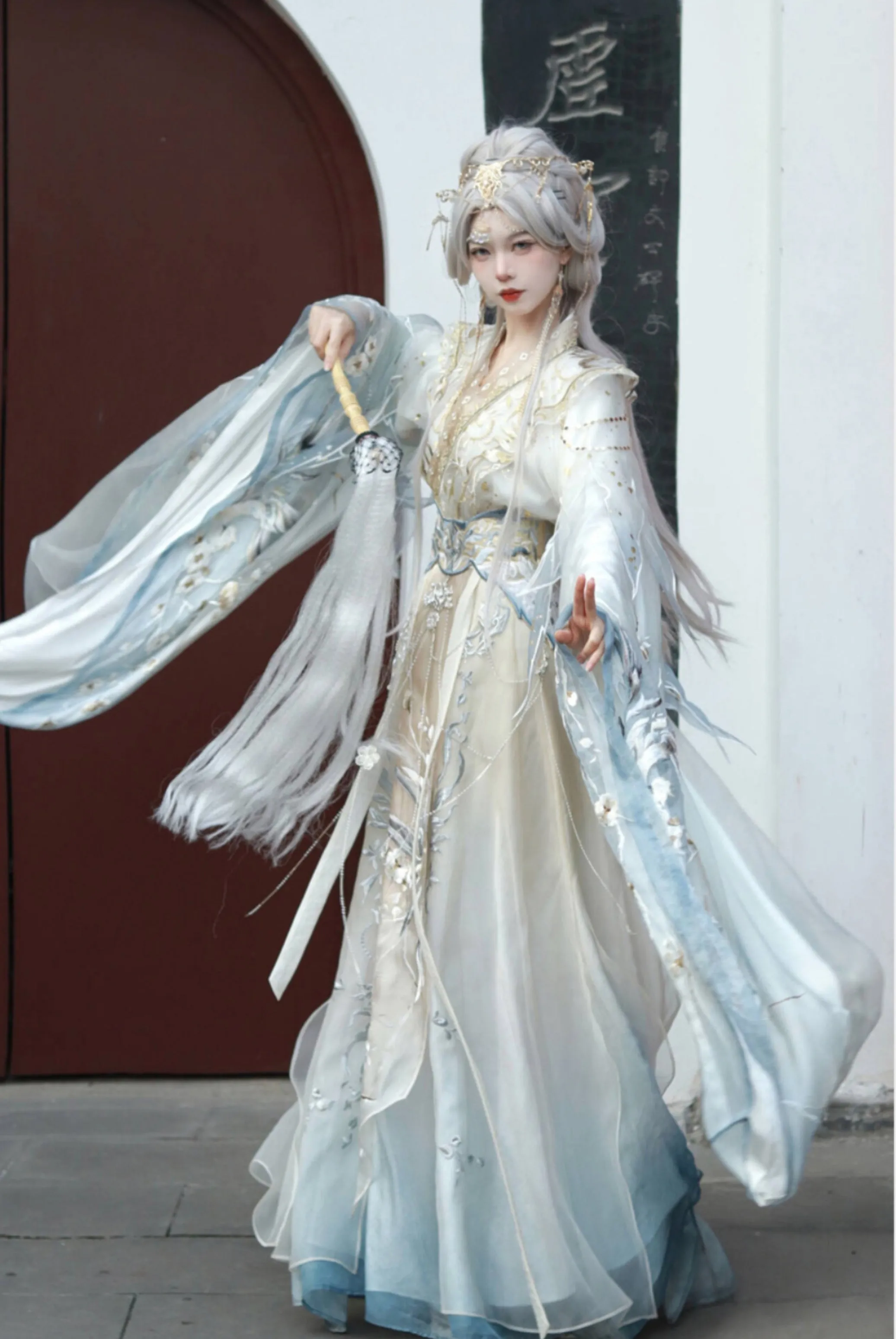 Wei and Jin | Embroidery Heavy Industry Fairy Hanfu White